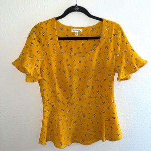 Monteau size L yellow floral blouse